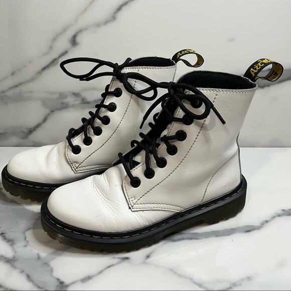 Doc Dr. Martens | Women's Punk Goth White Leather Luana Combat Boots Sz 5 - Picture 3 of 6